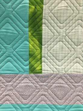 Picture Diagonal Plaid edge-to-edge on quilt